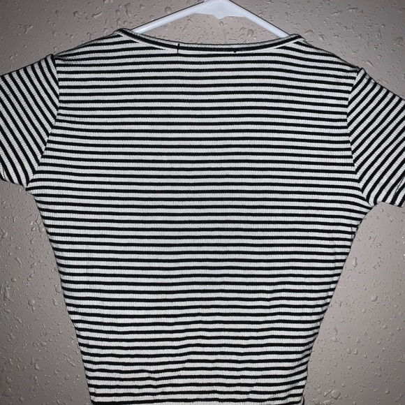 Crop Top - Picture 2 of 3